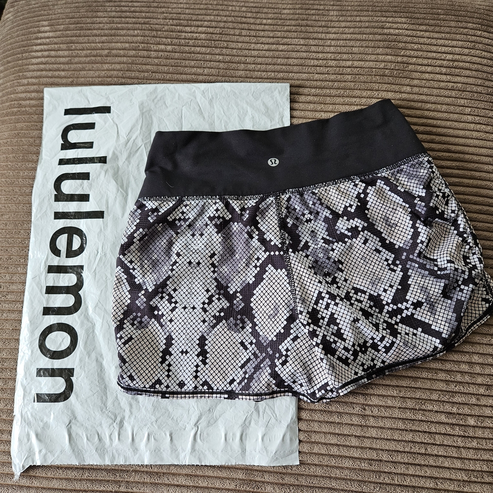 lululemon athletica Sunset Salvation Shorts